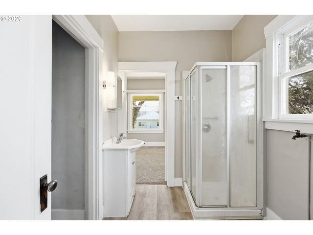 923 FULTON St, Wasco, OR 97065