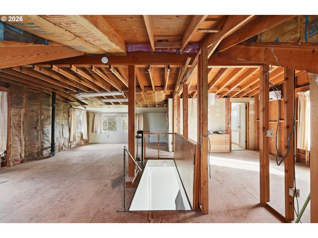 923 FULTON St, Wasco, OR 97065