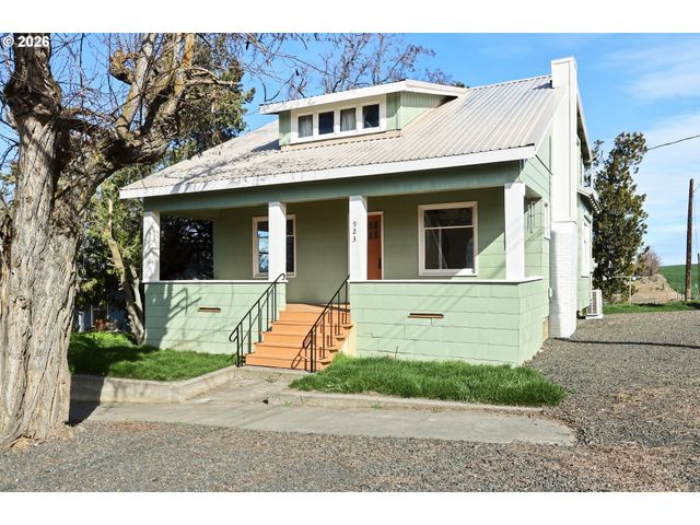 923 FULTON St, Wasco, OR 97065