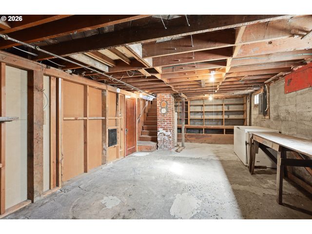 923 FULTON St, Wasco, OR 97065