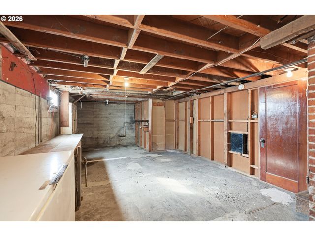 923 FULTON St, Wasco, OR 97065