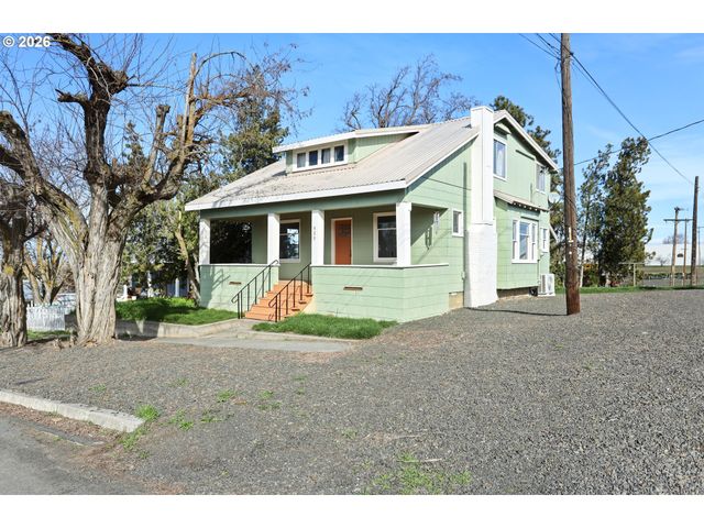923 FULTON St, Wasco, OR 97065