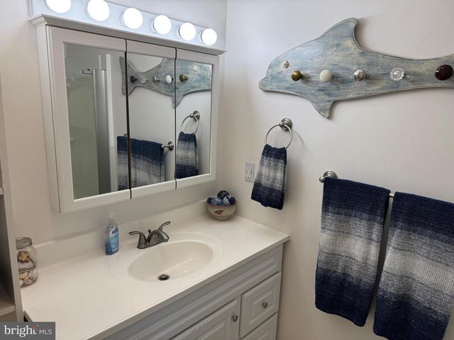 17 LORD GUY TER, Ocean Pines, MD 21811