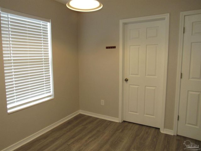 608 Saleta St, Pensacola, FL 32534