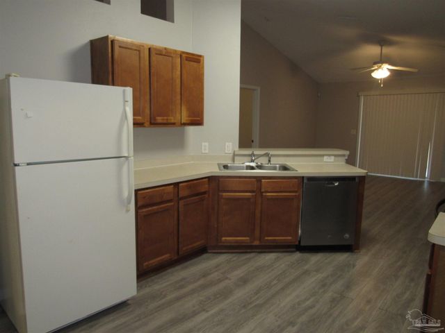 608 Saleta St, Pensacola, FL 32534