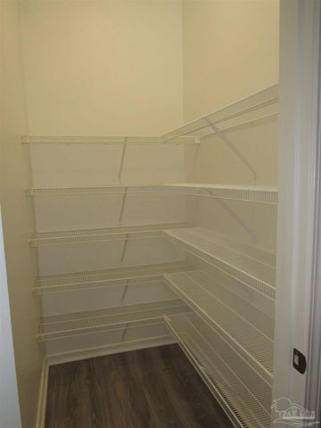 608 Saleta St, Pensacola, FL 32534