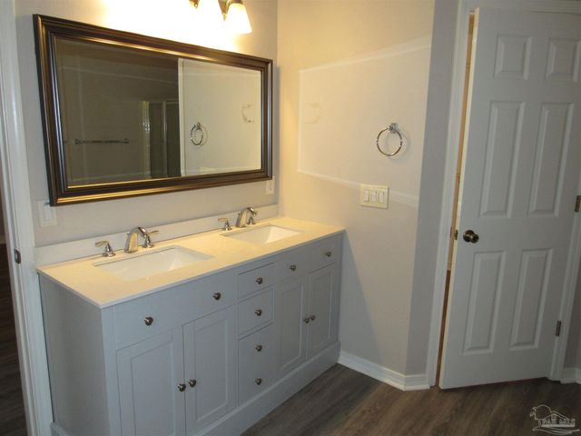 608 Saleta St, Pensacola, FL 32534