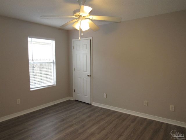 608 Saleta St, Pensacola, FL 32534