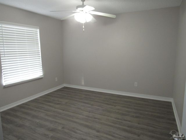 608 Saleta St, Pensacola, FL 32534