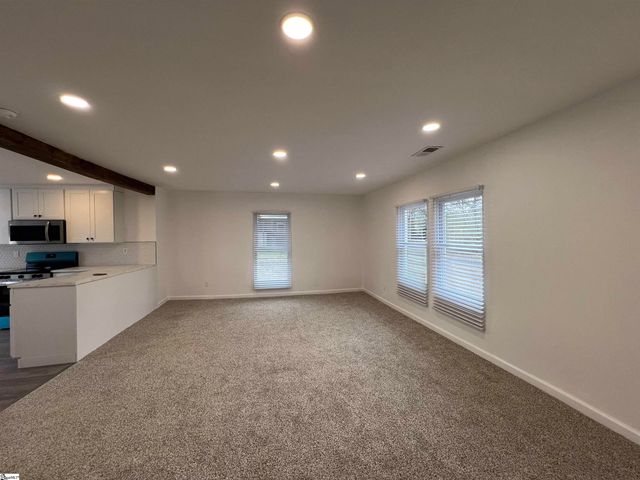 1 Hawthrone Street, Honea Path, SC 29654