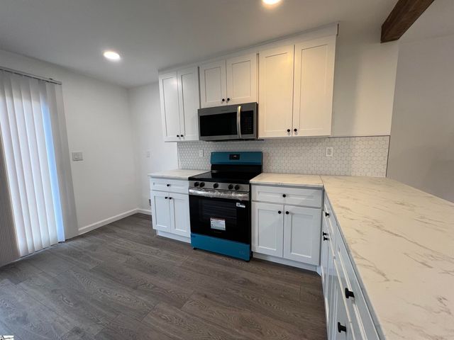 1 Hawthrone Street, Honea Path, SC 29654