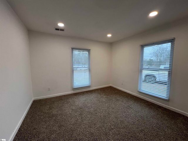 1 Hawthrone Street, Honea Path, SC 29654