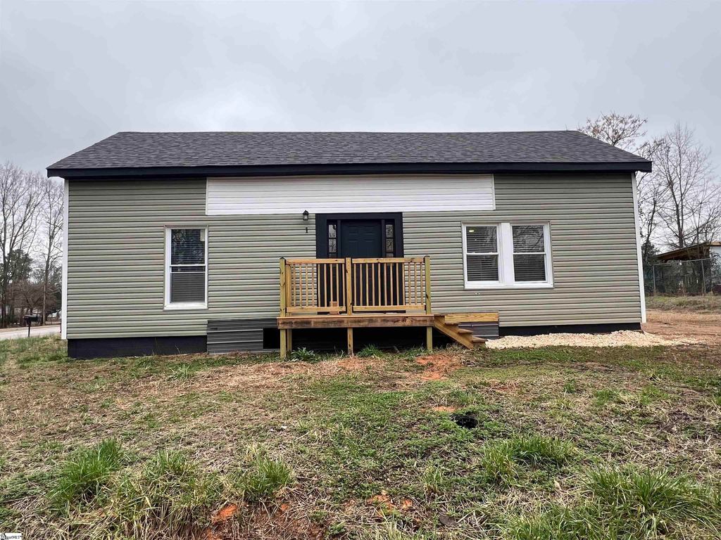 1 Hawthrone Street, Honea Path, SC 29654