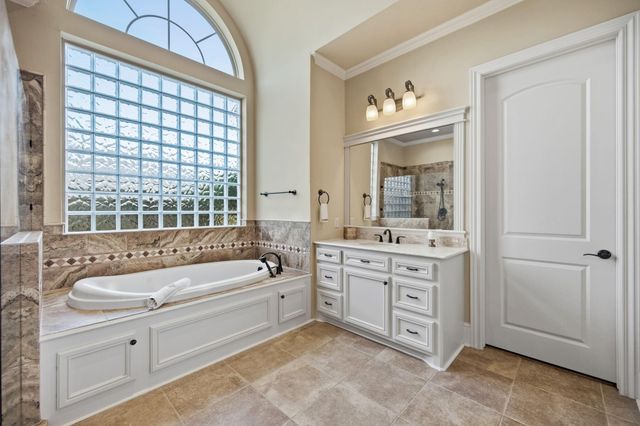 3303 N Cotswold Manor Drive, Kingwood, TX 77339