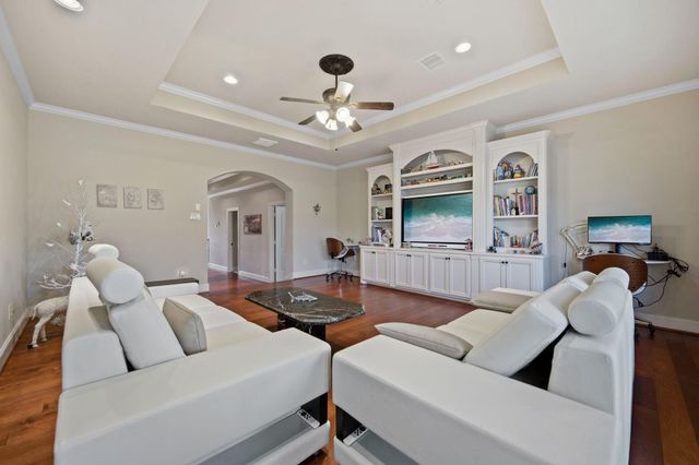 3303 N Cotswold Manor Drive, Kingwood, TX 77339