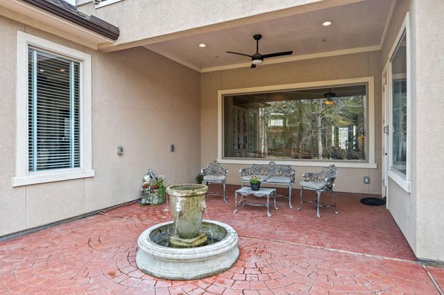 3303 N Cotswold Manor Drive, Kingwood, TX 77339