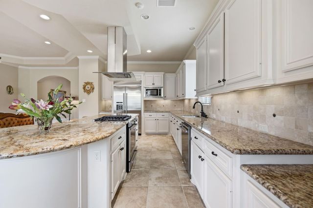 3303 N Cotswold Manor Drive, Kingwood, TX 77339