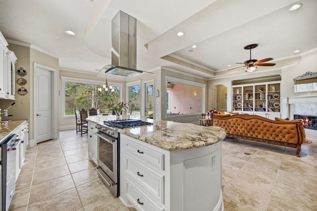 3303 N Cotswold Manor Drive, Kingwood, TX 77339