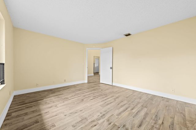 2983 NW 92nd Avenue, Coral Springs, FL 33065
