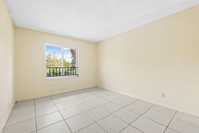 2983 NW 92nd Avenue, Coral Springs, FL 33065