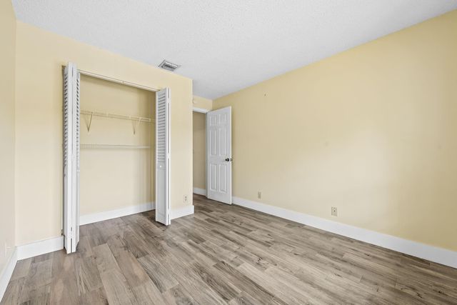 2983 NW 92nd Avenue, Coral Springs, FL 33065
