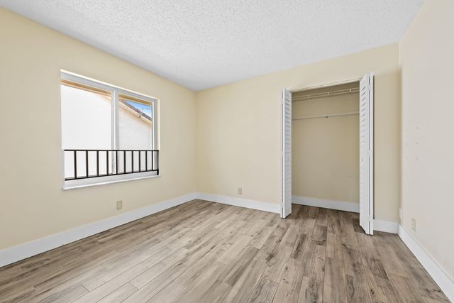 2983 NW 92nd Avenue, Coral Springs, FL 33065
