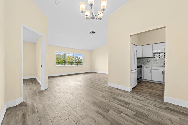 2983 NW 92nd Avenue, Coral Springs, FL 33065