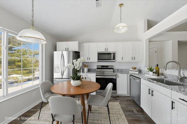 6246 Lake Springs, Mason, OH 45040