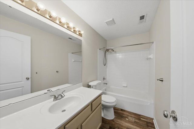 6246 Lake Springs, Mason, OH 45040