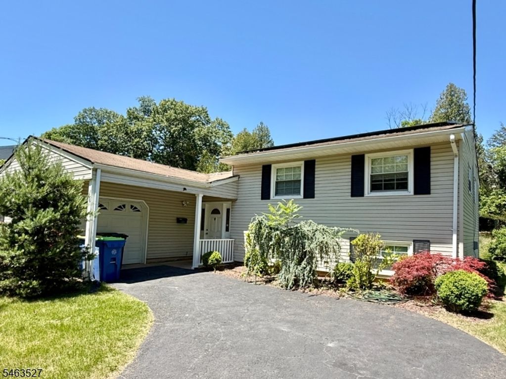 44 Drake Rd, Franklin Twp., NJ 08873 — photo 2