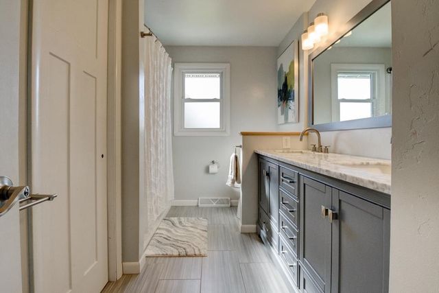 808 GERTRUDE STREET, Kaukauna, WI 54130
