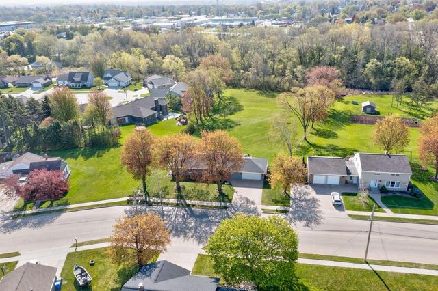 808 GERTRUDE STREET, Kaukauna, WI 54130