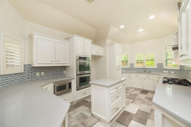 9406 Bevlyn Drive, Houston, TX 77025