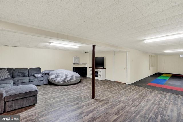 2209 CEDAR RD, York, PA 17408