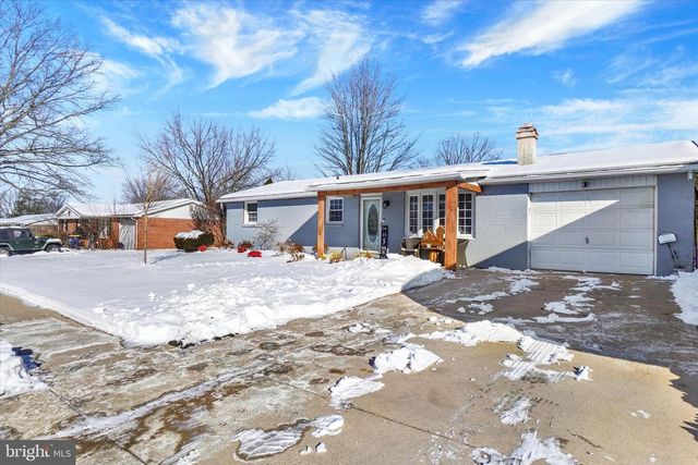 2209 CEDAR RD, York, PA 17408