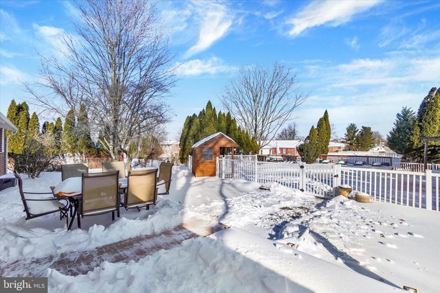 2209 CEDAR RD, York, PA 17408