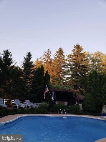 2209 CEDAR RD, York, PA 17408