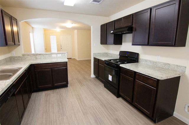 965 Misty Run Court, La Marque, TX 77568