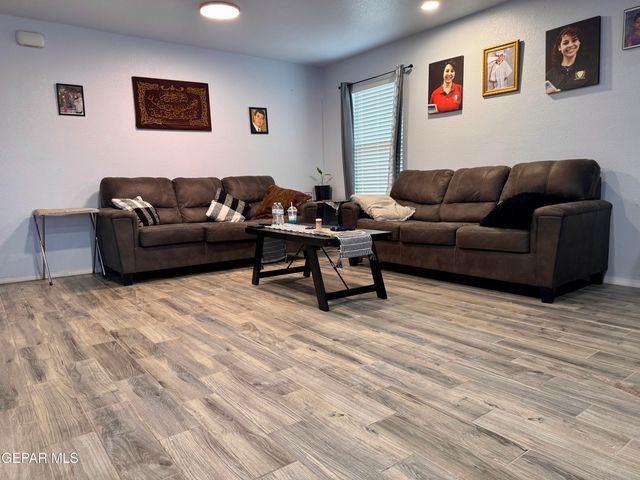 14475 Laureen Zelt Court, Horizon City, TX 79928