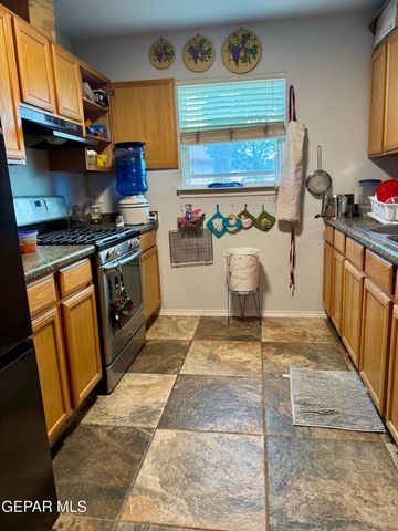 14475 Laureen Zelt Court, Horizon City, TX 79928