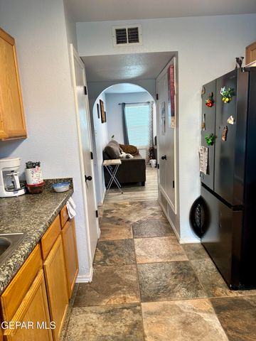 14475 Laureen Zelt Court, Horizon City, TX 79928