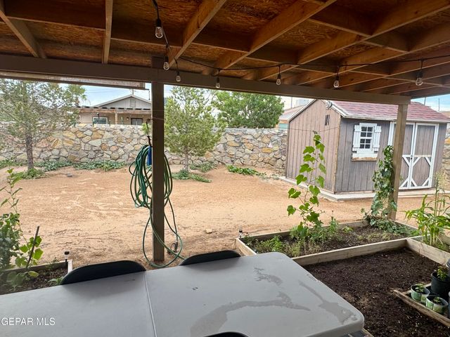 14475 Laureen Zelt Court, Horizon City, TX 79928