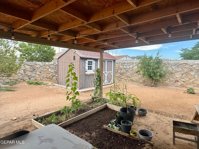 14475 Laureen Zelt Court, Horizon City, TX 79928