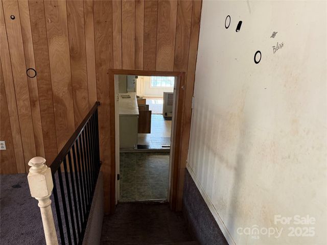 1424 W Mauney Avenue, Gastonia, NC 28052