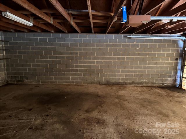 1424 W Mauney Avenue, Gastonia, NC 28052