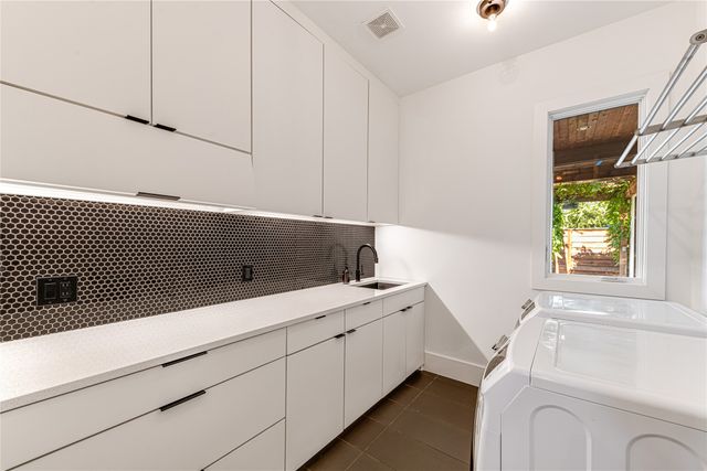 3233 Northwest Parkway, University Park, TX 75225