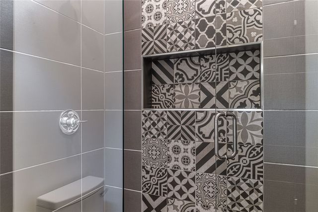 3233 Northwest Parkway, University Park, TX 75225