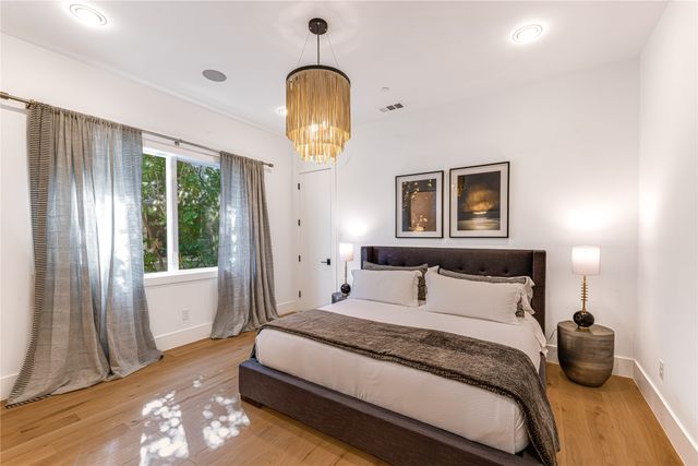 3233 Northwest Parkway, University Park, TX 75225