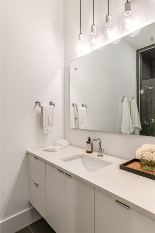 3233 Northwest Parkway, University Park, TX 75225