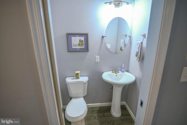 8203 FOREST GLEN DR, Pasadena, MD 21122